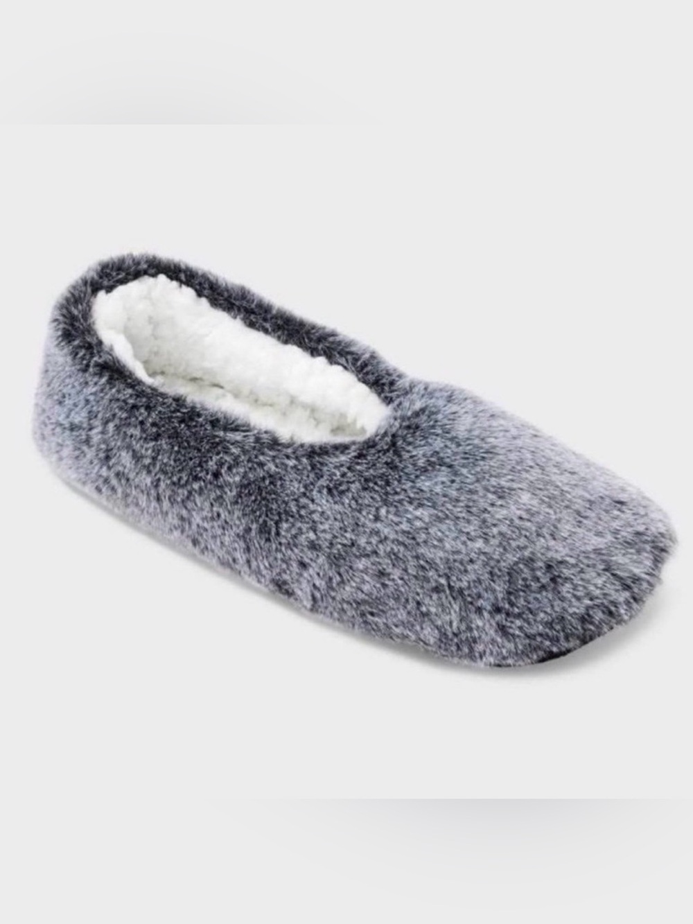 2 PAIRS Auden Faux Fur Slipper Black & Cream
S/M (5-7) or M/L (8-10)
NWT